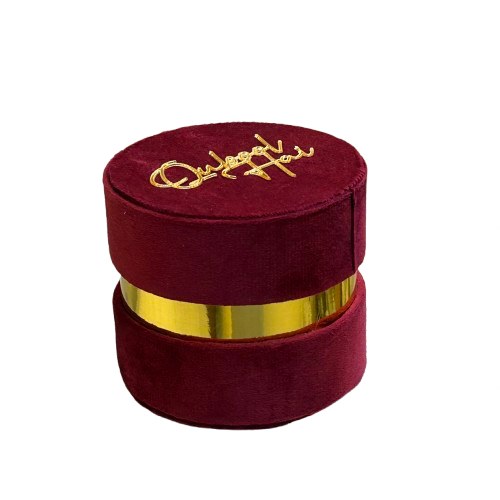 Red Velvet Qubool Hai Box
